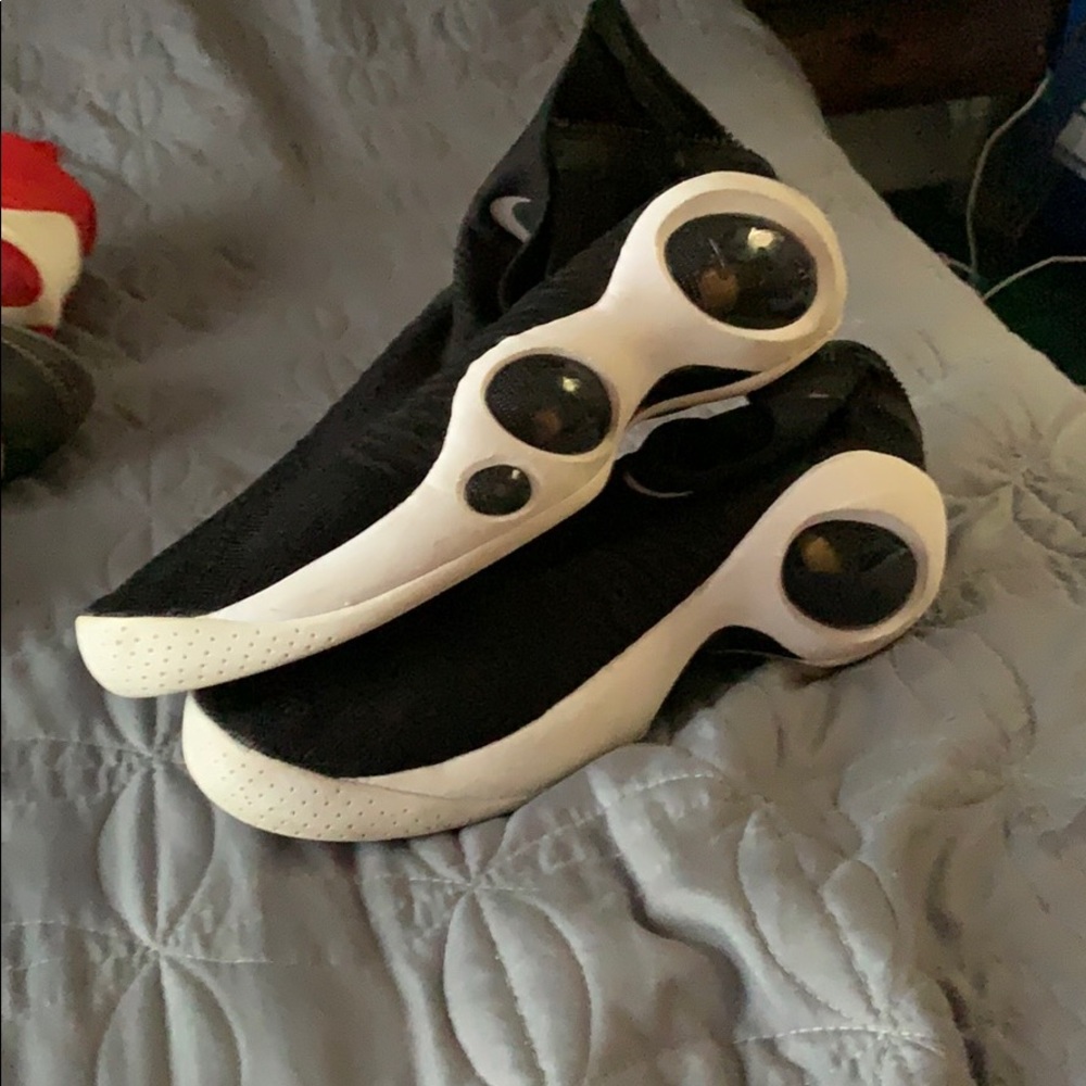 Nice black and white shoes slip-ons